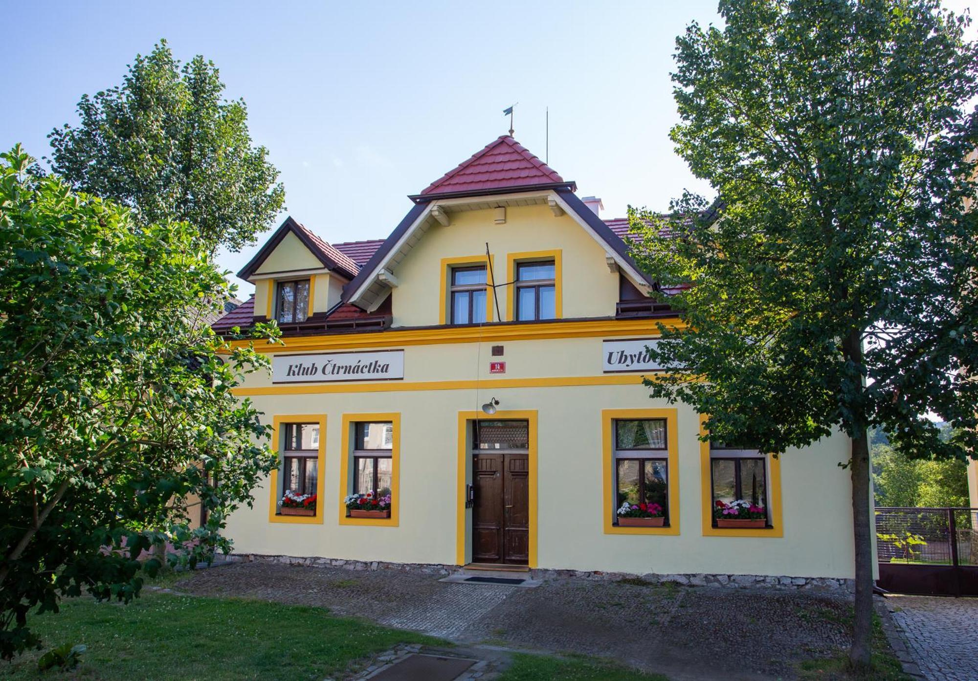 Penzion Ctrnactka Rataje nad Sázavou Buitenkant foto